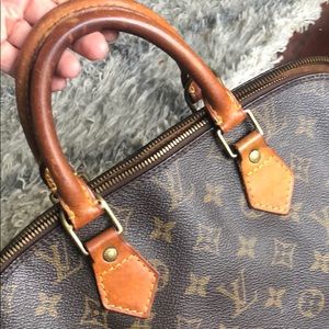 🚫SOLD🚫❌Authentic ⭐️ Louis Vuitton Alma